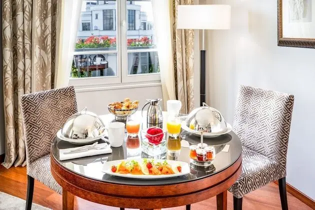 Junior Suite Executive Duplex children under 9 not allowed