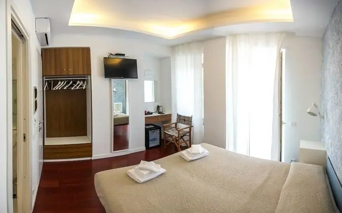 Tek Büyük Yataklı Oda