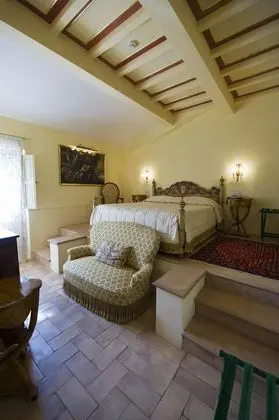 Comfort Oda, 1 Büyük (Queen) Boy Yatak, Sigara İçilmez, Bahçe Manzaralı