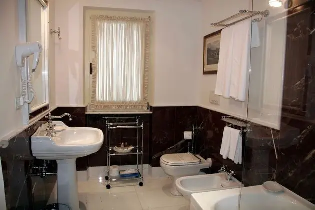 Deluxe Tek Büyük Yataklı Oda, Sigara İçilmez, Vadi Manzaralı