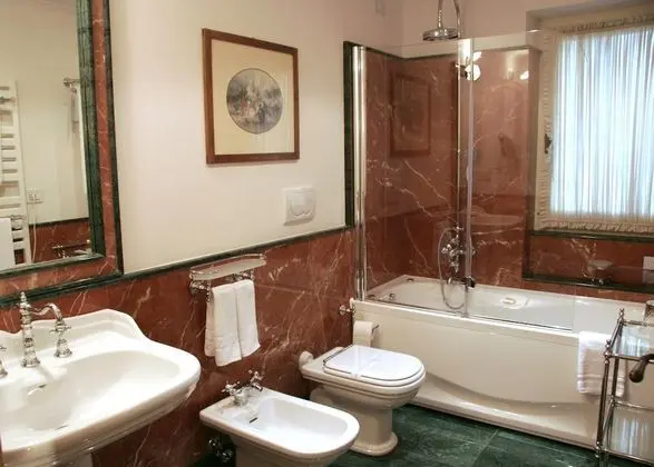 Junior Süit, Teras, Havuz Manzaralı