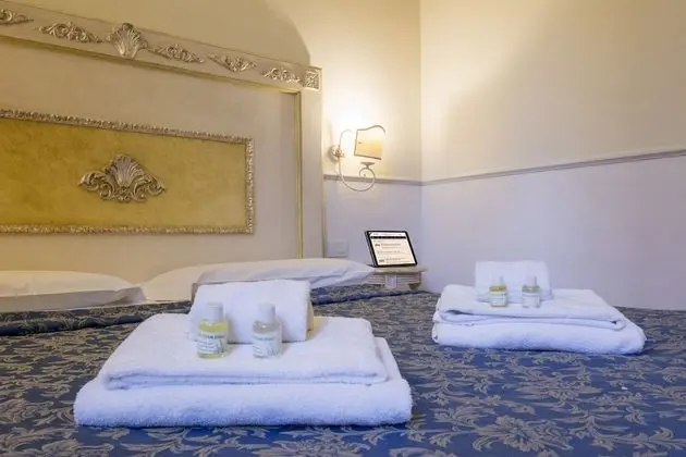 Classic Tek Büyük veya İki Ayrı Yataklı Oda