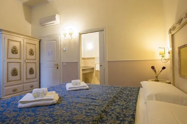 Classic Tek Büyük veya İki Ayrı Yataklı Oda