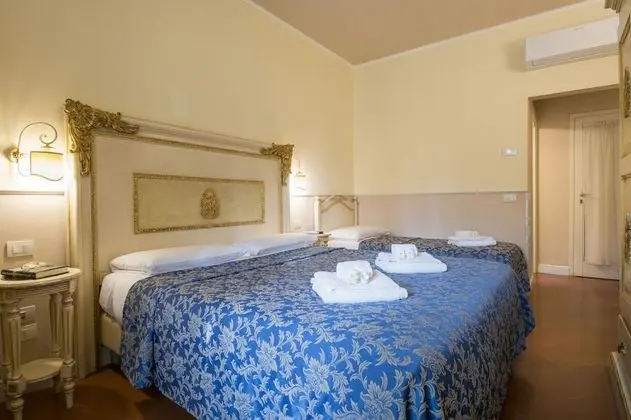 Comfort Üç Kişilik Oda, Bahçe Manzaralı