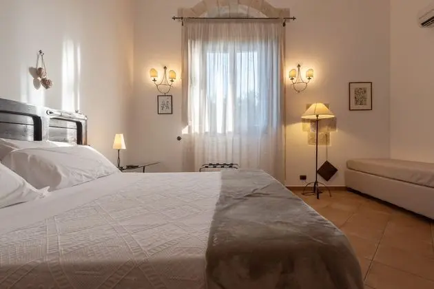 Superior Üç Kişilik Oda, Banyolu/Duşlu, Bahçe Manzaralı