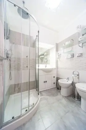 Superior Tek Büyük Yataklı Oda, Şehir Manzaralı