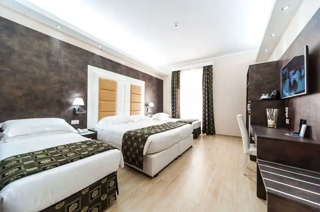 Superior Üç Kişilik Oda, Şehir Manzaralı