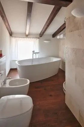 Romantic Süit, 1 Büyük (Queen) Boy Yatak, Sigara İçilmez, Tepe Manzaralı