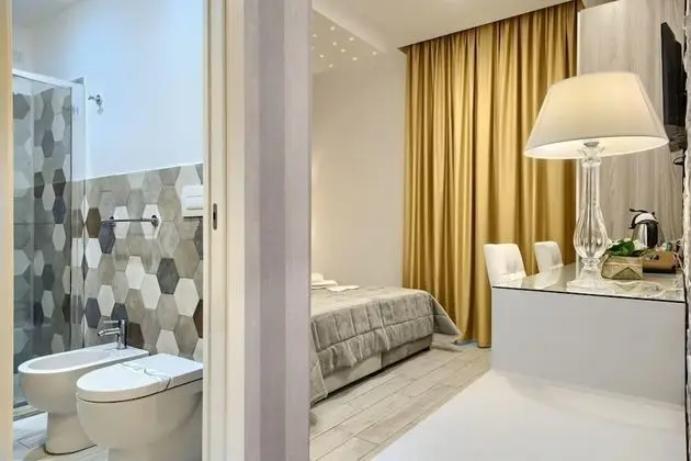 Superior Tek Büyük veya İki Ayrı Yataklı Oda