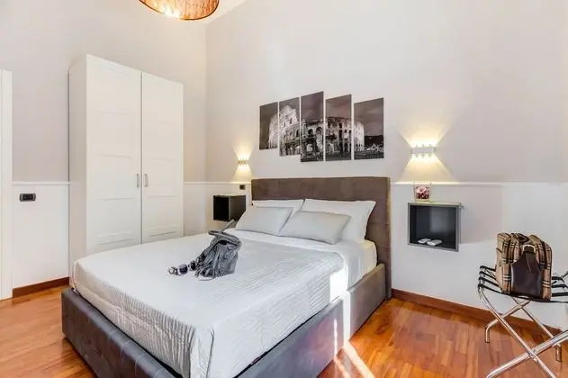 Tek Büyük Yataklı Oda (External private bathroom )