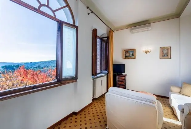 Süit, Balkon