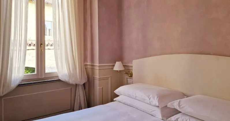 Classic Tek Büyük veya İki Ayrı Yataklı Oda