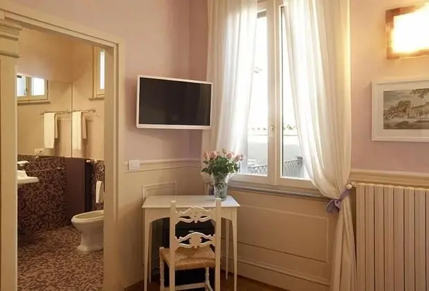 Classic Tek Büyük veya İki Ayrı Yataklı Oda