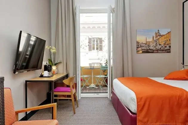 Tek Büyük Yataklı Oda, Balkon