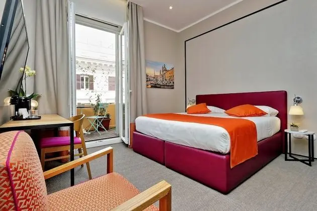 Tek Büyük Yataklı Oda, Balkon