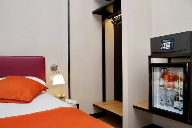 Tek Büyük Yataklı Oda, Balkon