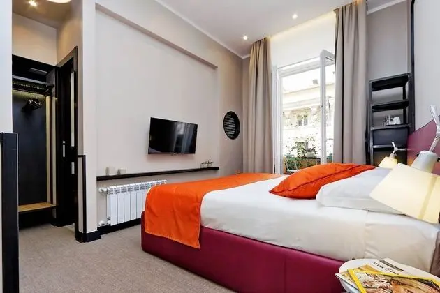 Tek Büyük Yataklı Oda, Balkon