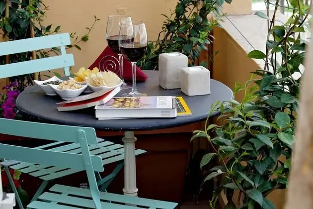 Tek Büyük Yataklı Oda, Balkon