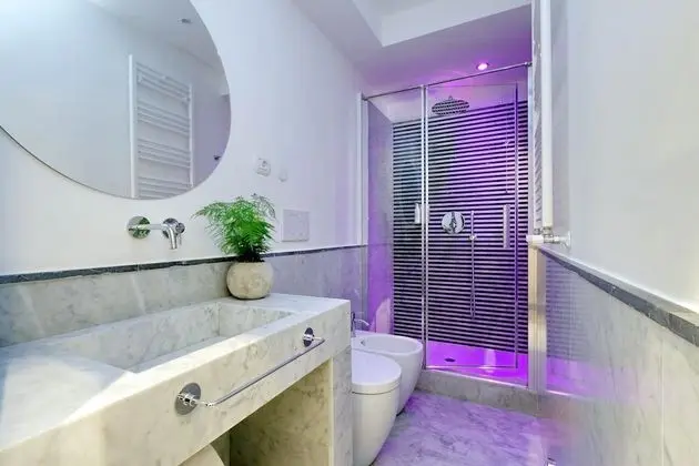 Tek Büyük Yataklı Oda, Balkon