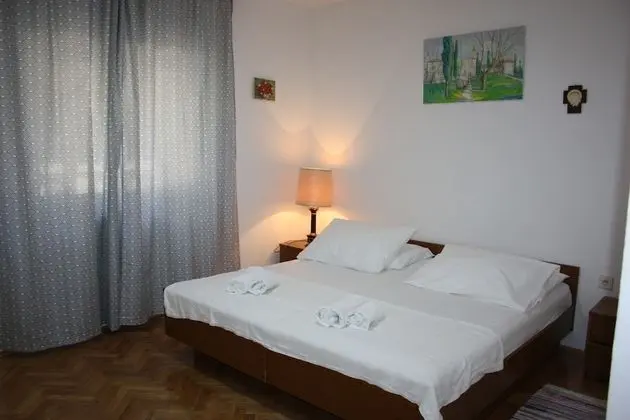 Family Apart Daire, Zemin Kat