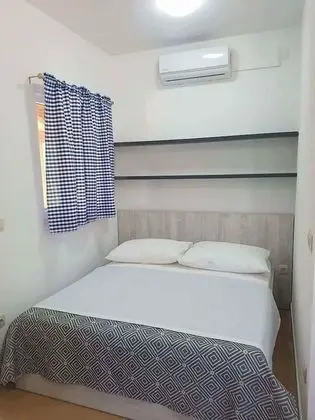 Basic Tek Büyük veya İki Ayrı Yataklı Oda