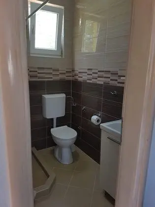 Basic Tek Büyük veya İki Ayrı Yataklı Oda