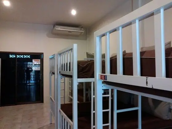 Mixed Dorm 8 Beds