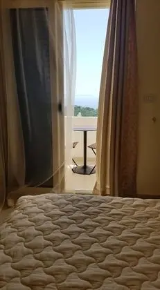 Comfort Tek Büyük Yataklı Oda, Balkon, Deniz Manzaralı