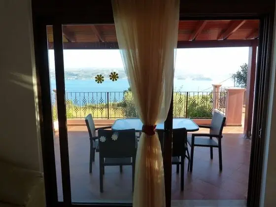Villa, 3 Yatak Odası, Şömine
