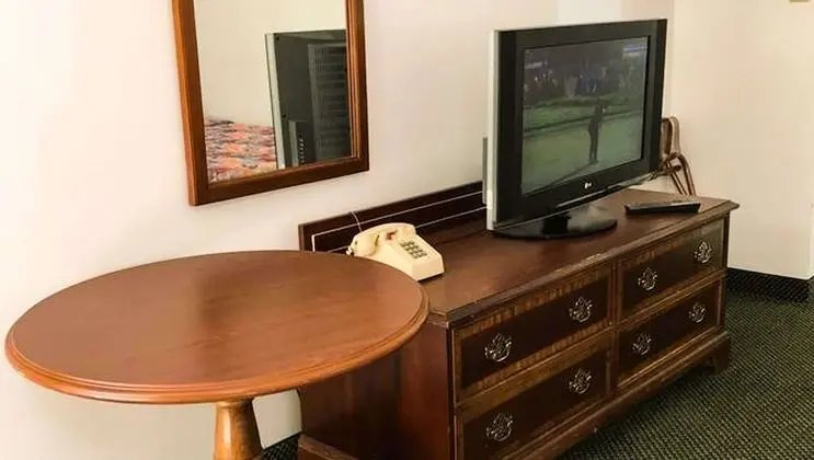 Standard Oda, 1 En Büyük (King) Boy Yatak, Sigara İçilebilir, Buzdolabı ve Mikrodalga