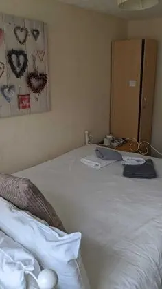 Basic Tek Büyük Yataklı Oda