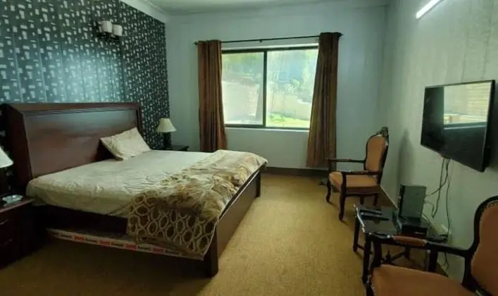 Deluxe Tek Büyük Yataklı Oda