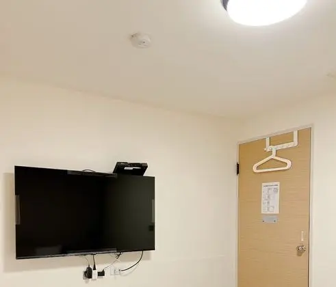 Tek Büyük Yataklı Oda, Ortak Banyo (A)