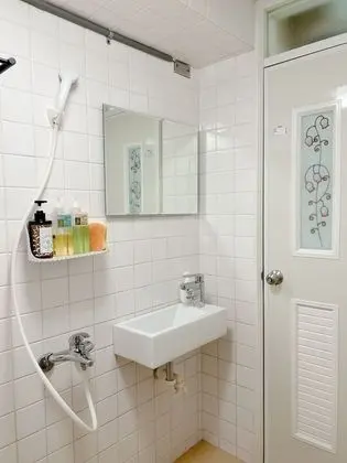 Tek Büyük Yataklı Oda, Ortak Banyo (A)