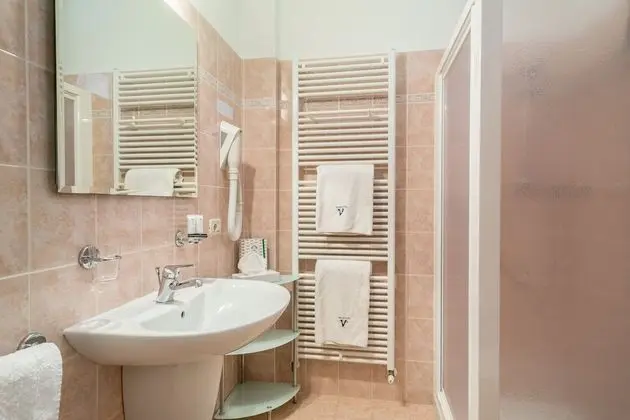 Comfort Tek Büyük veya İki Ayrı Yataklı Oda, Bahçe Manzaralı