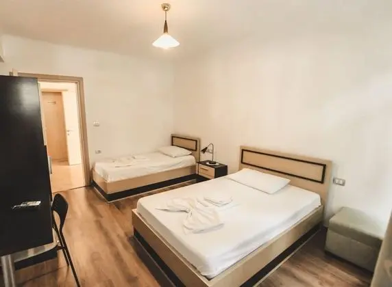 Üç Kişilik Oda, Banyolu/Duşlu