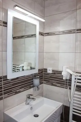 Standard Tek Büyük Yataklı Oda