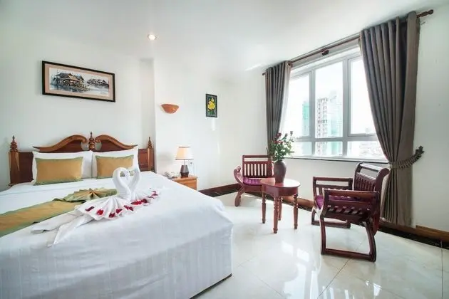 Deluxe Tek Büyük Yataklı Oda, 1 En Büyük (King) Boy Yatak, Küvet, Şehir Manzaralı