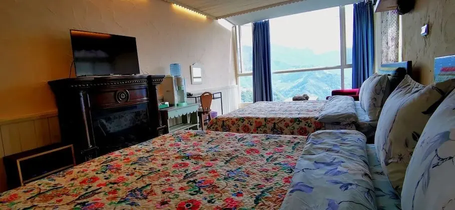 Standard Dört Kişilik Oda