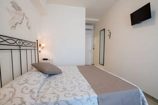 Economy Tek Büyük Yataklı Oda