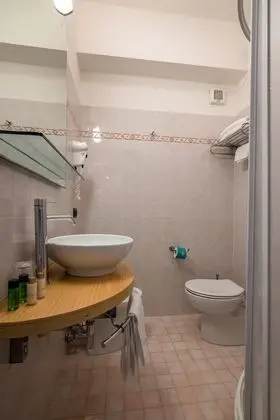 Economy Tek Büyük Yataklı Oda