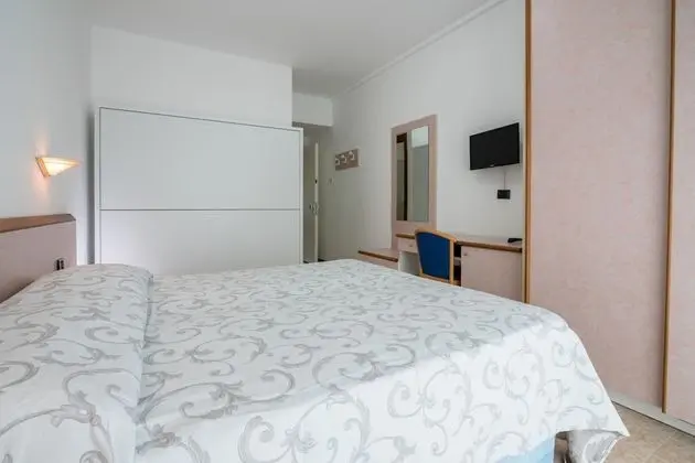 Standard Dört Kişilik Oda