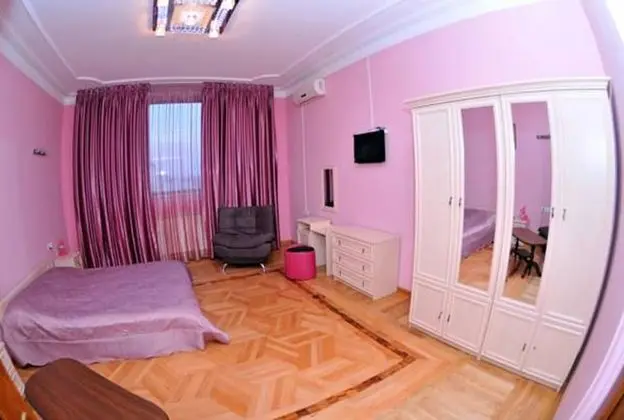 Comfort Süit, Sıcak Su Havuzu