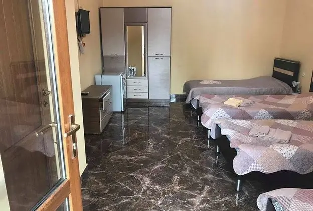 Standard Süit, Buzdolabı