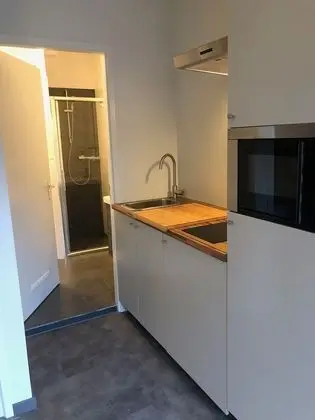 Deluxe Apart Daire, Avlu (Droste)