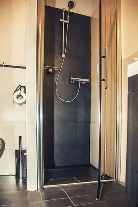 Deluxe Apart Daire, Avlu (Droste)