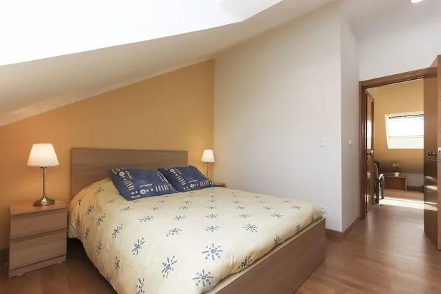 Tek Büyük Yataklı Oda, Ortak Banyo (Warm Sunset Chill 2)