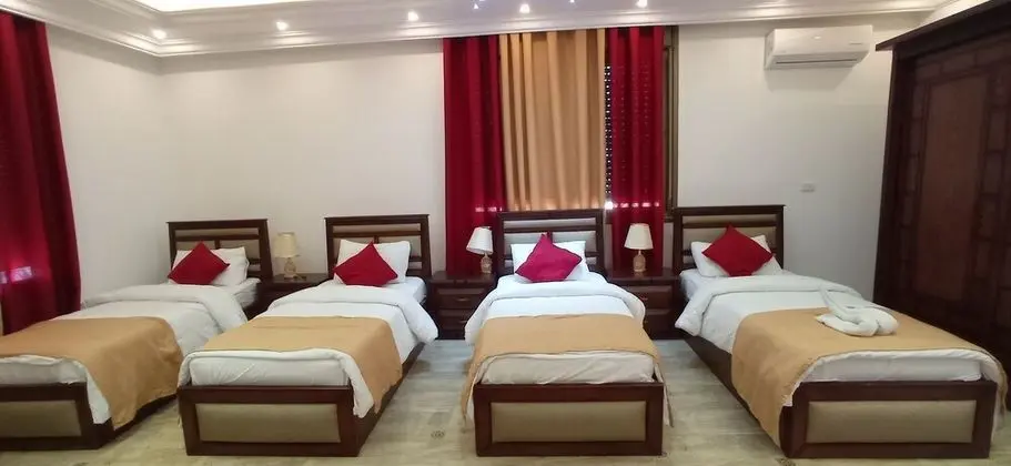 Deluxe Dört Kişilik Oda, Balkon