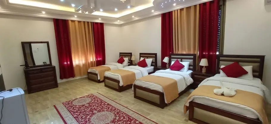 Deluxe Dört Kişilik Oda, Balkon