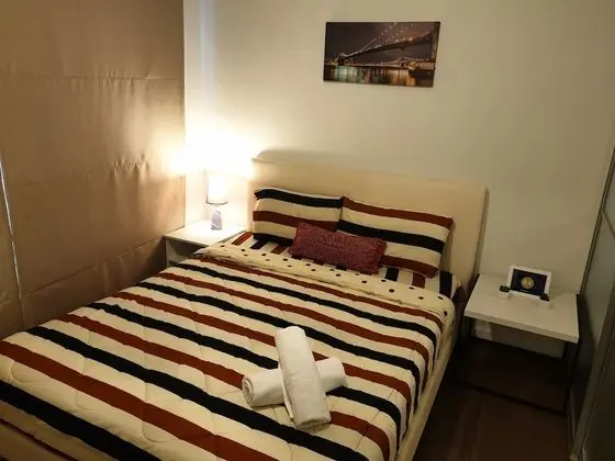 1-Bedroom Apartment with Mountain View